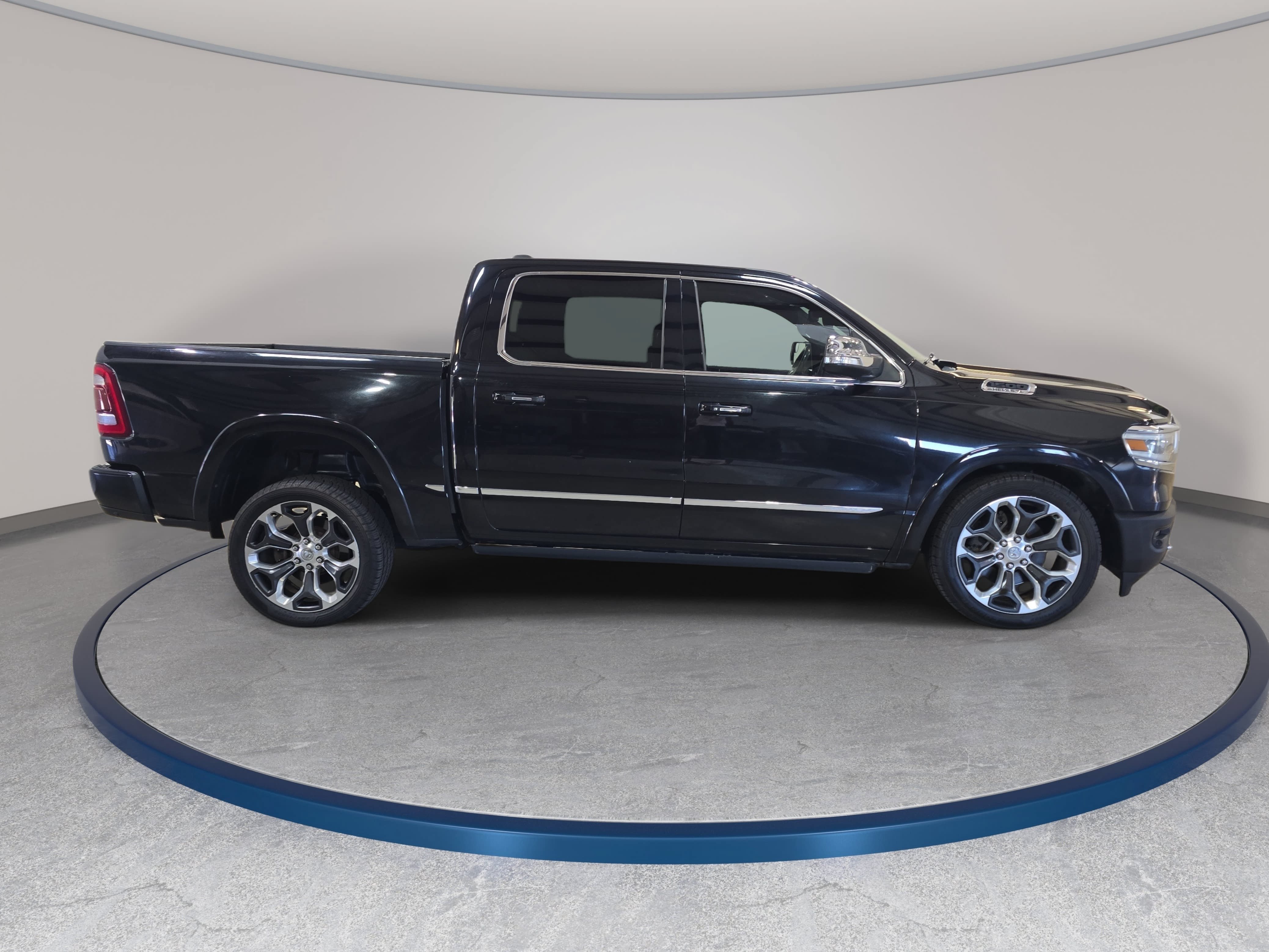 Used 2019 RAM 1500 Limited AWD/4WD image 5