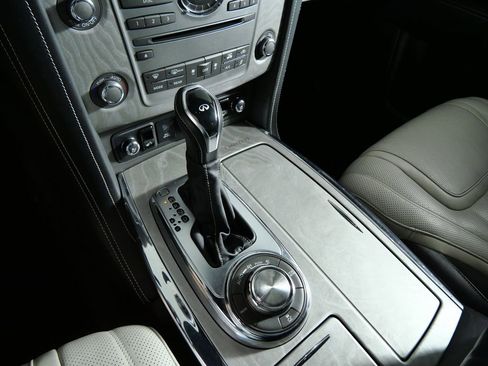 Used 2019 INFINITI QX80 Limited w/ All-Season Package AWD/4WD image 20