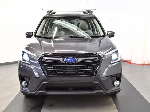 Used 2022 Subaru Forester Limited image 4