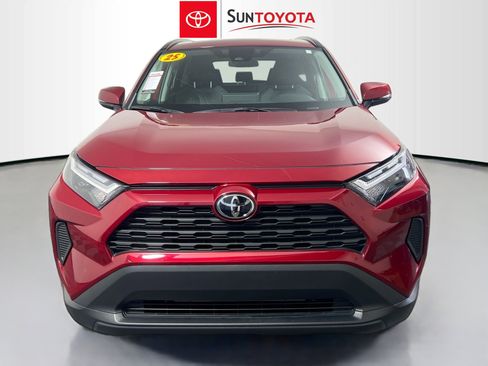 Used 2025 Toyota RAV4 XLE w/ Convenience Package FWD image 10
