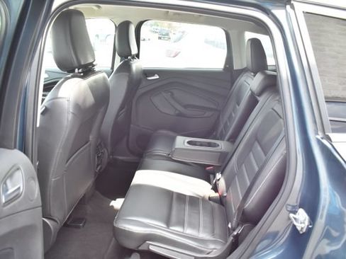 Used 2019 Ford Escape Titanium AWD/4WD image 37