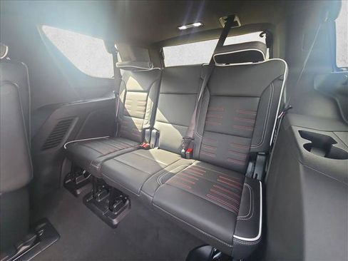 Used 2026 GMC Yukon AT4 Ultimate AWD/4WD image 22