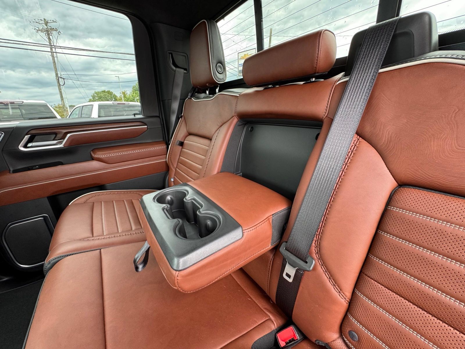 Used 2024 GMC Sierra 2500 Denali Ultimate w/ Max Trailering Package AWD/4WD image 34