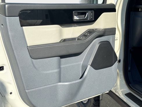 New 2025 INEOS Grenadier Fieldmaster Edition image 13