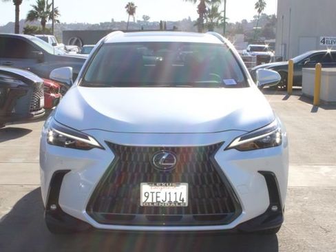 Certified 2025 Lexus NX 250 FWD w/ Accessory Package (K3) image 2