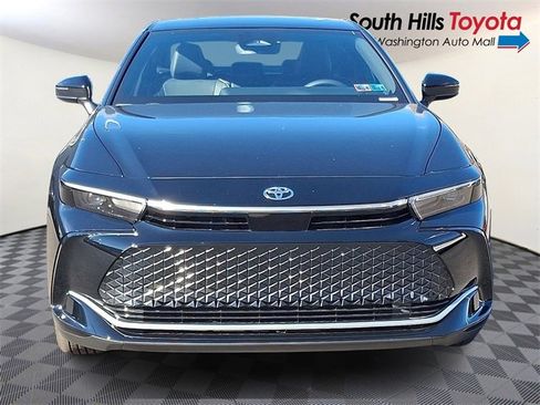 New 2026 Toyota Crown XLE image 2