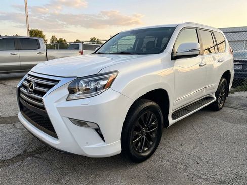 Used 2018 Lexus GX 460 Premium AWD/4WD image 3