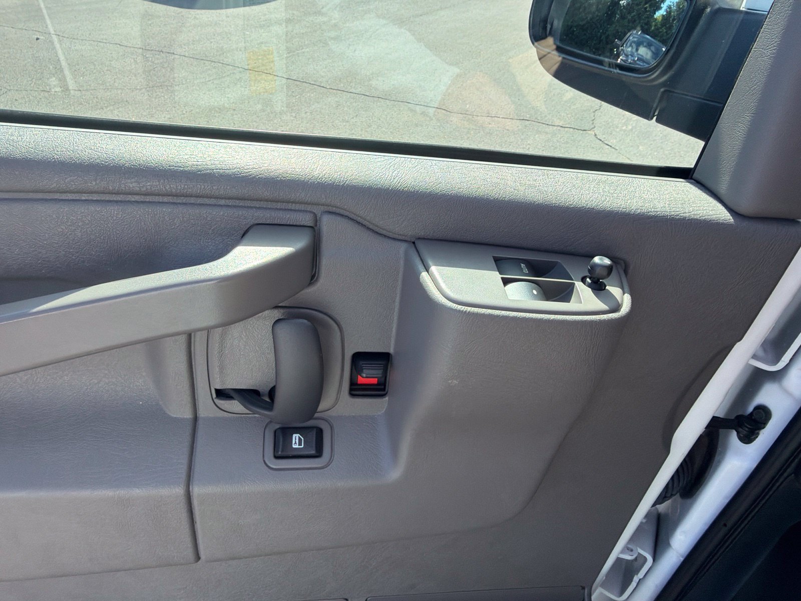 Used 2025 Chevrolet Express 2500 w/ Driver Convenience Package RWD image 19