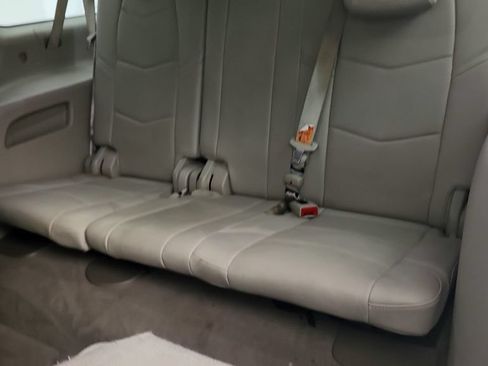Used 2018 Cadillac Escalade ESV Luxury RWD image 28