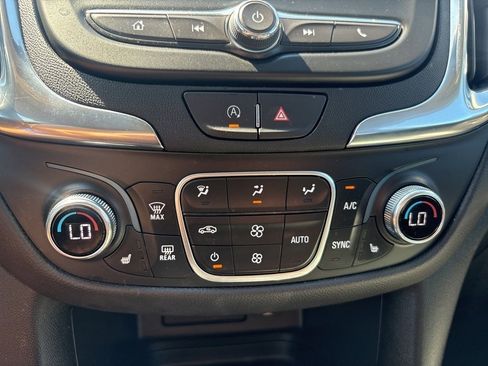 Used 2023 Chevrolet Equinox LT w/ Driver Convenience Package image 33