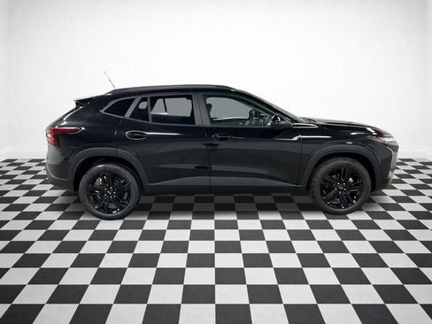 New 2026 Chevrolet Trax ACTIV w/ Sunroof Package image 2