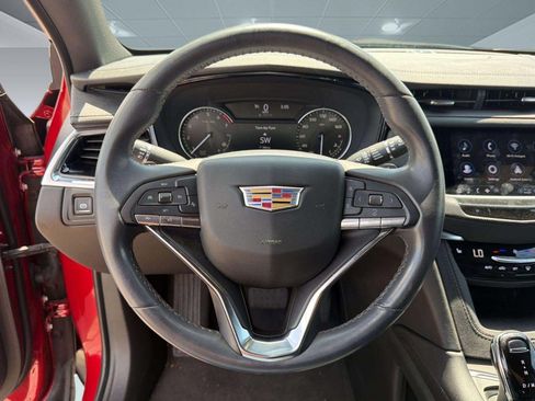 Used 2024 Cadillac XT6 Luxury w/ LPO, Floor Liner Package FWD image 27