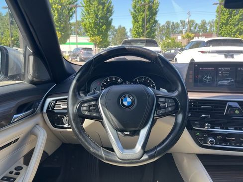Used 2018 BMW 540i xDrive AWD/4WD image 24