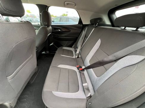 Used 2022 Chevrolet TrailBlazer LT w/ Convenience Package FWD image 21