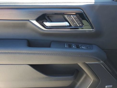 New 2026 GMC Yukon XL Denali w/ Sun & Power Step Package AWD/4WD image 17