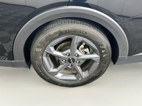 Used 2025 Kia K4 FWD image 11
