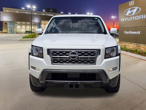 Used 2022 Nissan Frontier SV w/ Technology Package RWD image 5