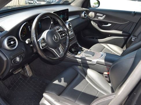 Used 2021 Mercedes-Benz GLC 300 4MATIC w/ AMG Line image 20
