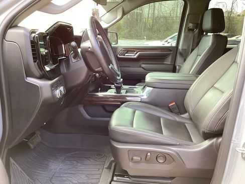 Used 2024 GMC Sierra 1500 Elevation w/ Elevation Premium Package image 10