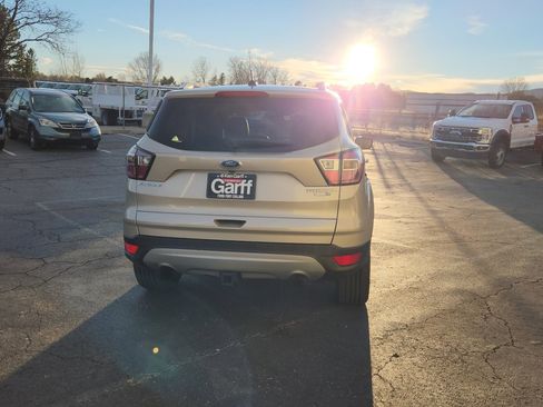 Used 2017 Ford Escape Titanium image 11
