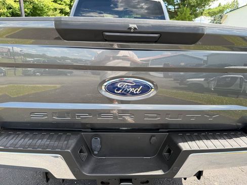 Used 2019 Ford F250 XLT w/ XLT Value Package AWD/4WD image 16
