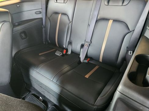 Certified 2025 MAZDA CX-90 3.3 Turbo w/ Premium Plus Pkg image 31