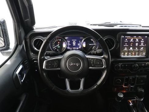 Used 2022 Jeep Wrangler Unlimited Rubicon 4xe w/ Dual Top Group AWD/4WD image 14
