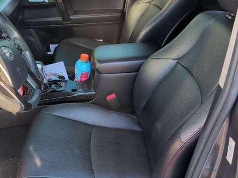 Used 2018 Toyota 4Runner TRD Off-Road Premium image 7