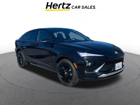 Used 2025 Buick Envista Sport Touring image 1