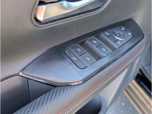 New 2026 Nissan Kicks SR w/ Cold Weather Package AWD/4WD image 17