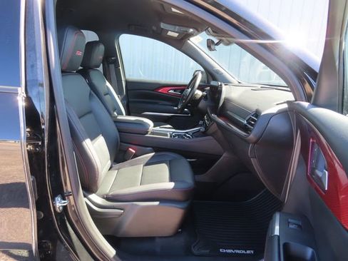 Used 2025 Chevrolet Traverse Z71 w/ Enhanced Driving Package AWD/4WD image 24