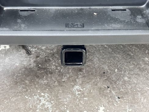 Certified 2022 Ford F150 Lariat w/ Equipment Group 502A High image 21