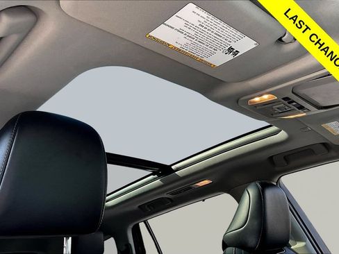 Used 2021 Toyota Highlander Platinum AWD/4WD image 22