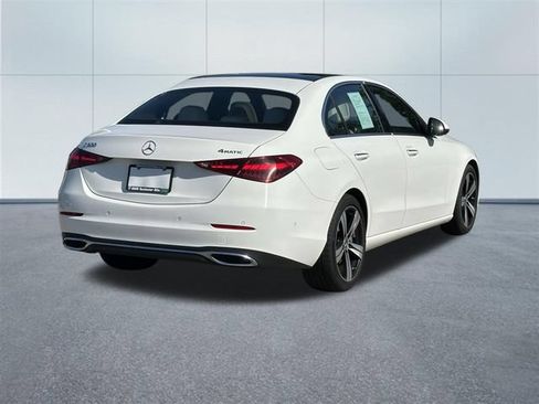 Used 2025 Mercedes-Benz C 300 4MATIC Sedan image 5