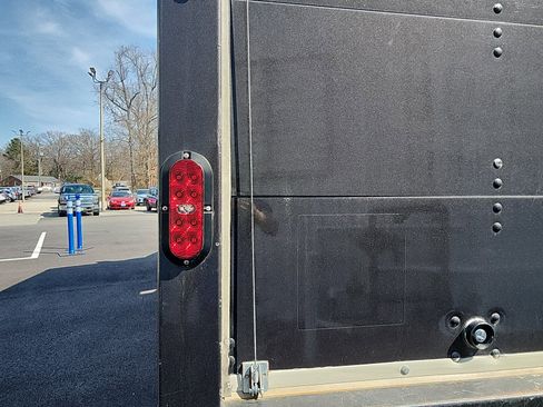Used 2022 Chevrolet Express 3500 w/ Power Convenience Package RWD image 13