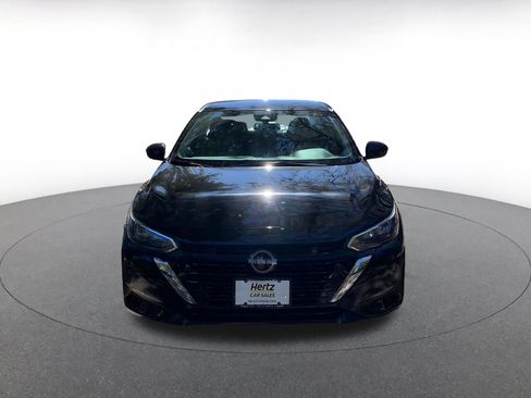 Used 2025 Nissan Sentra SV image 2