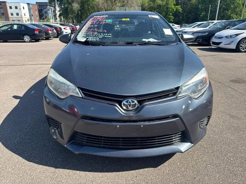 Used 2015 Toyota Corolla LE FWD image 2