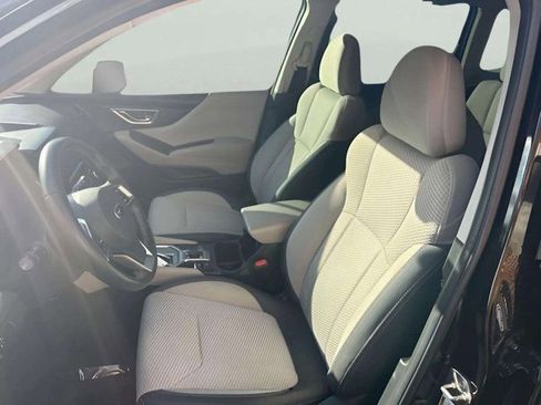 Used 2021 Subaru Forester Premium image 6