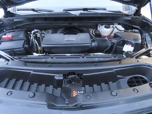 Used 2025 Chevrolet Tahoe Z71 w/ Sun And Tow Package image 12