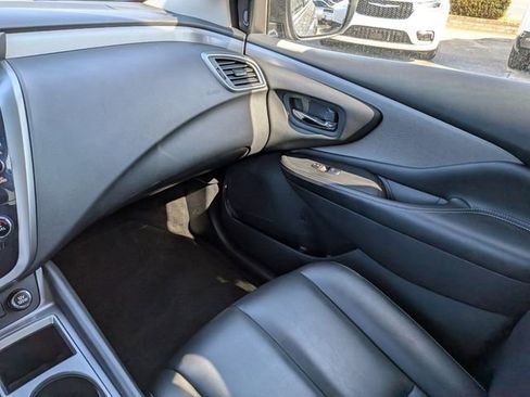 Used 2024 Nissan Murano SV image 16