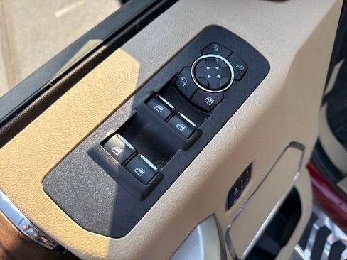 Used 2019 Ford F150 Lariat w/ Equipment Group 502A Luxury AWD/4WD image 26