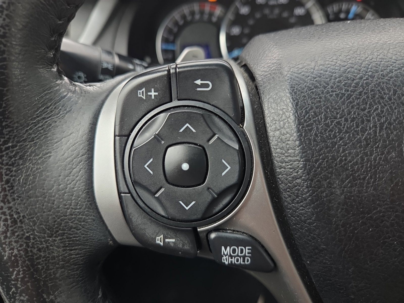 Used 2014 Toyota Camry SE FWD image 23