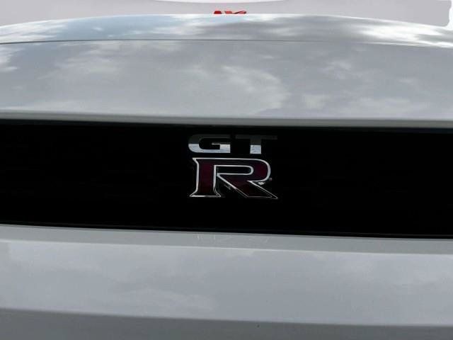 Used 2024 Nissan GT-R w/ Floor Mat Package AWD/4WD image 13