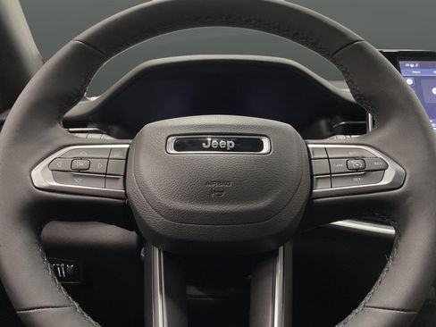New 2025 Jeep Compass Latitude w/ Sun & Sound Group AWD/4WD image 16