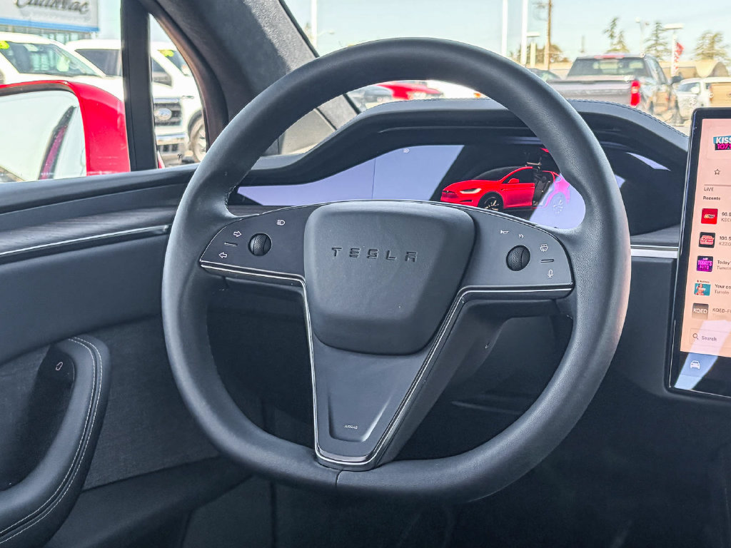 Used 2023 Tesla Model X AWD/4WD image 18