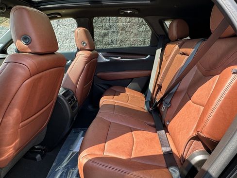 New 2025 Cadillac XT5 Premium Luxury image 6