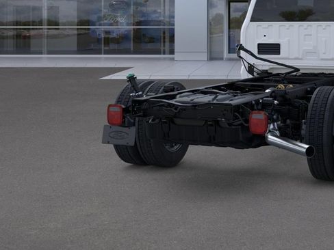 New 2026 Ford F450 XL w/ XL Chrome Package RWD image 21
