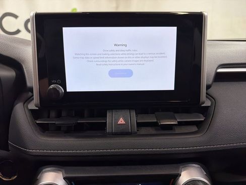 Used 2025 Toyota RAV4 XLE image 29