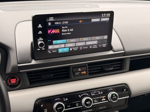Used 2023 Honda Pilot EX-L image 22