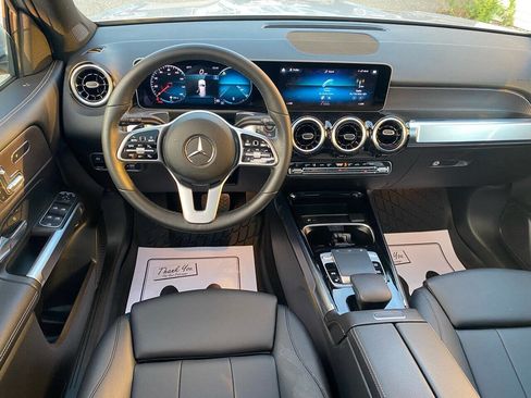 Used 2020 Mercedes-Benz GLB 250 4MATIC image 23